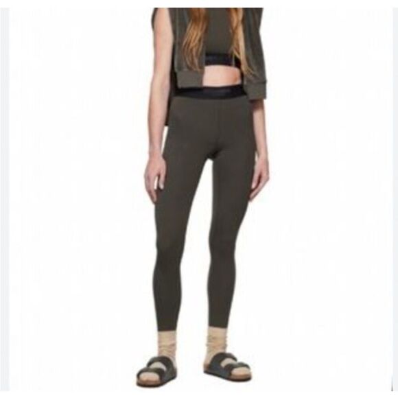 Fear Of God Essentials Leggings Dark Gray ( Iron ) Size Small MSRP: $ 88.00 - Picture 2 of 7